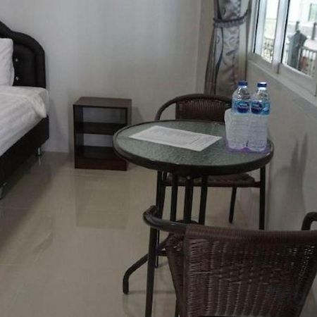 Oyo 75394 Sakthong Grand Hotel Чіанґ-Кгонґ Екстер'єр фото