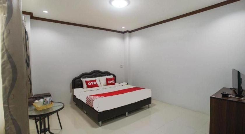 Oyo 75394 Sakthong Grand Hotel Чіанґ-Кгонґ Екстер'єр фото