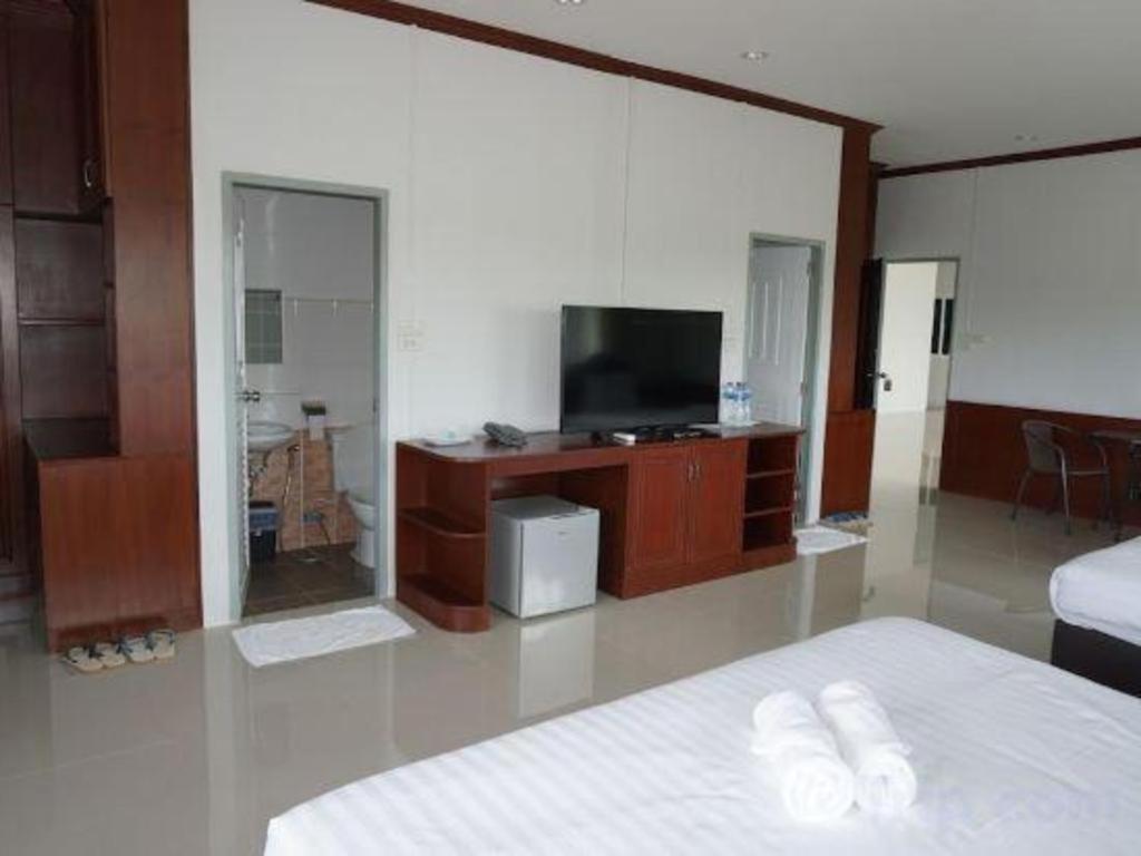 Oyo 75394 Sakthong Grand Hotel Чіанґ-Кгонґ Екстер'єр фото