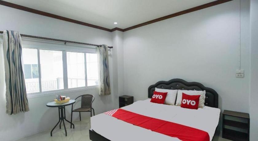 Oyo 75394 Sakthong Grand Hotel Чіанґ-Кгонґ Екстер'єр фото